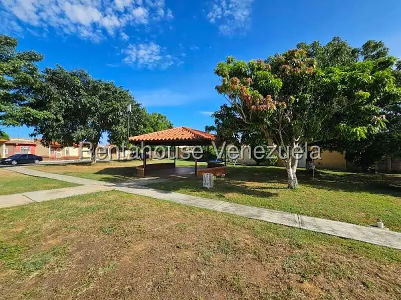 Casa (Duplex) en Venta en Puertas Del Sol, Lara - 35