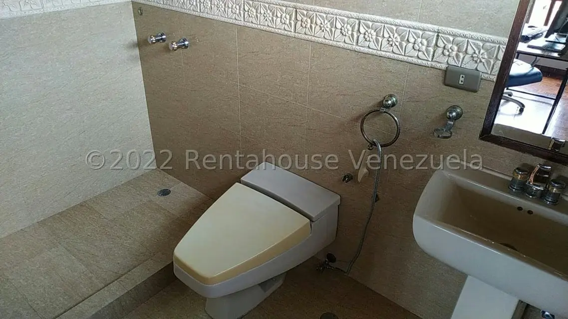 Casa (Multipes Niveles) en Venta en La Lagunita Country Club, Distrito Metropolitano - 12