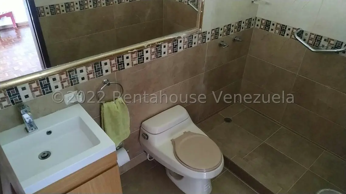 Casa (Multipes Niveles) en Venta en La Lagunita Country Club, Distrito Metropolitano - 62