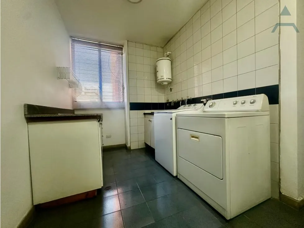 Se alquila Apto 250m² 3+1h/3+2+1b/4p Colinas de Bello Monte - 8