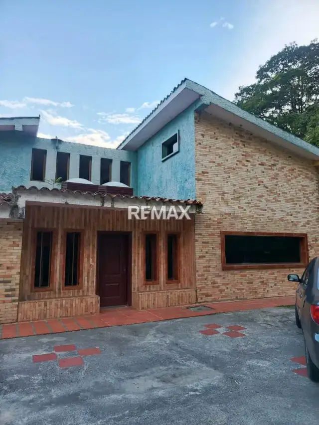 Amplia y hermosa Casa-Quinta en Venta Ubicada en el sector Quebradon - Carmania Valera