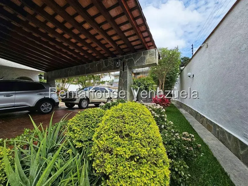 Casa (Multipes Niveles) en Venta en Cumbres de Curumo, Distrito Metropolitano - 12