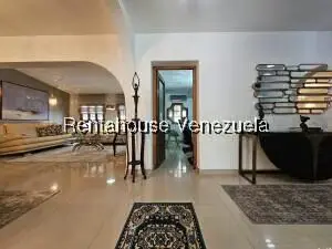 Casa (Multipes Niveles) en Venta en Cumbres de Curumo, Distrito Metropolitano - 14