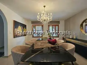 Casa (Multipes Niveles) en Venta en Cumbres de Curumo, Distrito Metropolitano - 30