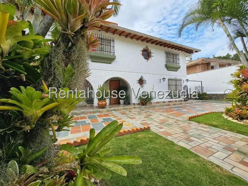 Casa (Multipes Niveles) en Venta en Cumbres de Curumo, Distrito Metropolitano - 3
