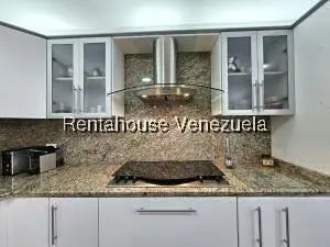 Casa (Multipes Niveles) en Venta en Cumbres de Curumo, Distrito Metropolitano - 39