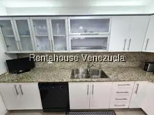 Casa (Multipes Niveles) en Venta en Cumbres de Curumo, Distrito Metropolitano - 40