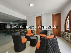 Casa (Multipes Niveles) en Venta en Cumbres de Curumo, Distrito Metropolitano - 58