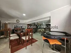 Casa (Multipes Niveles) en Venta en Cumbres de Curumo, Distrito Metropolitano - 59