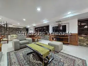 Casa (Multipes Niveles) en Venta en Cumbres de Curumo, Distrito Metropolitano - 66