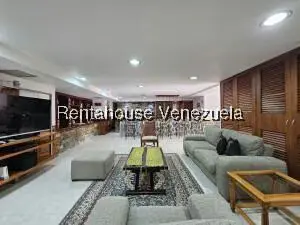 Casa (Multipes Niveles) en Venta en Cumbres de Curumo, Distrito Metropolitano - 67