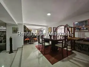 Casa (Multipes Niveles) en Venta en Cumbres de Curumo, Distrito Metropolitano - 73