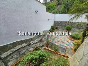 Casa (Multipes Niveles) en Venta en Cumbres de Curumo, Distrito Metropolitano - 74