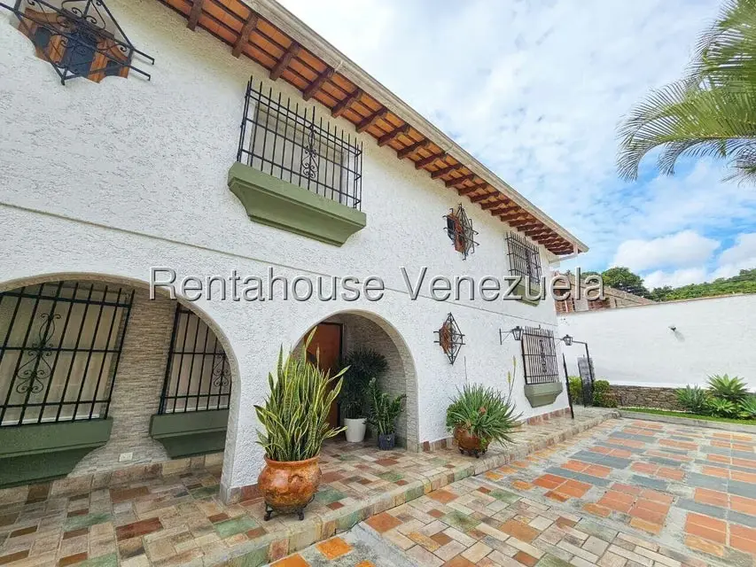 Casa (Multipes Niveles) en Venta en Cumbres de Curumo, Distrito Metropolitano - 8