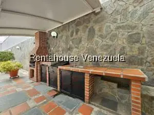 Casa (Multipes Niveles) en Venta en Cumbres de Curumo, Distrito Metropolitano - 87