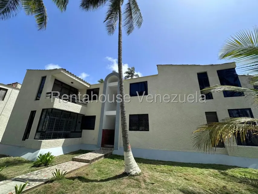 Apartamento (1 Nivel) en Venta en Boca de Aroa, Falcon - 2