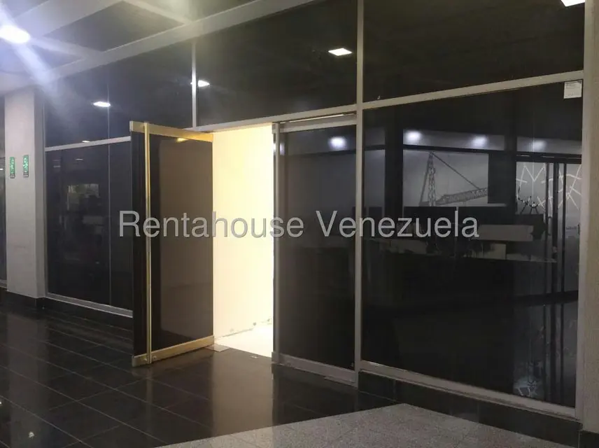 Local Comercial en Alquiler en Macaracuay, Distrito Metropolitano - 15