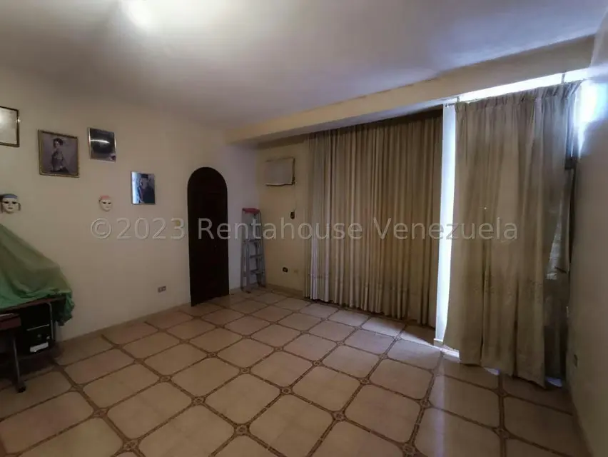 Apartamento (1 Nivel) en Venta en Avenida Victoria, Aragua - 31