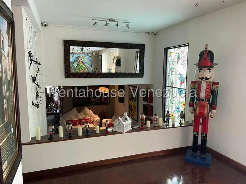 Casa (Multipes Niveles) en Venta en Macaracuay, Distrito Metropolitano