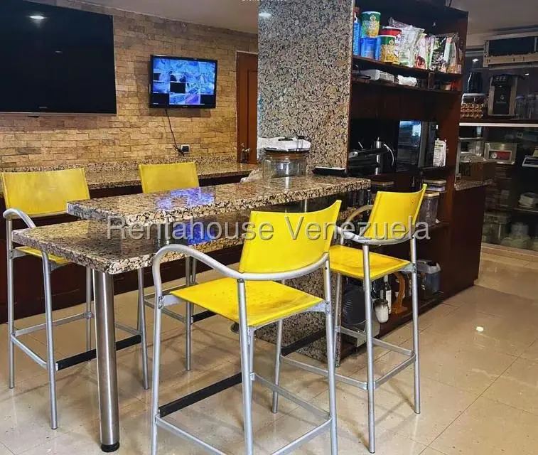 Casa (Multipes Niveles) en Venta en Macaracuay, Distrito Metropolitano - 23
