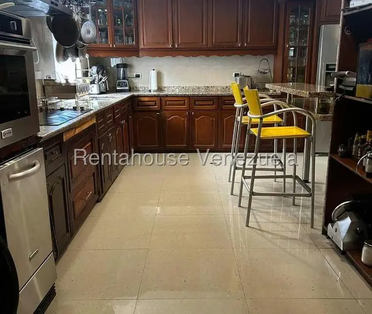 Casa (Multipes Niveles) en Venta en Macaracuay, Distrito Metropolitano - 25