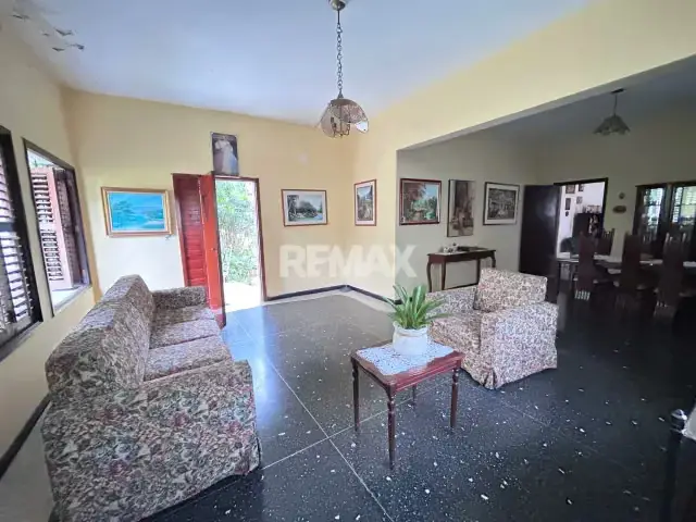 Casa en venta en urbanización las acacias uso residencial comercial