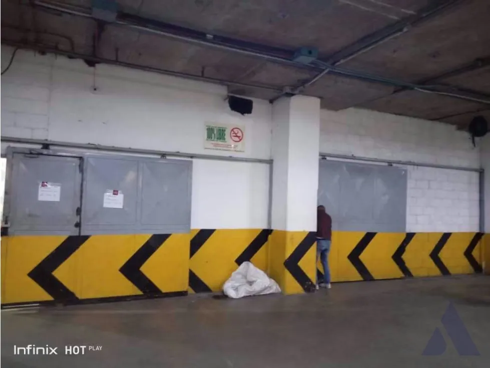 Alquilo almacen 160m2 Los Ruices 2839 - 2