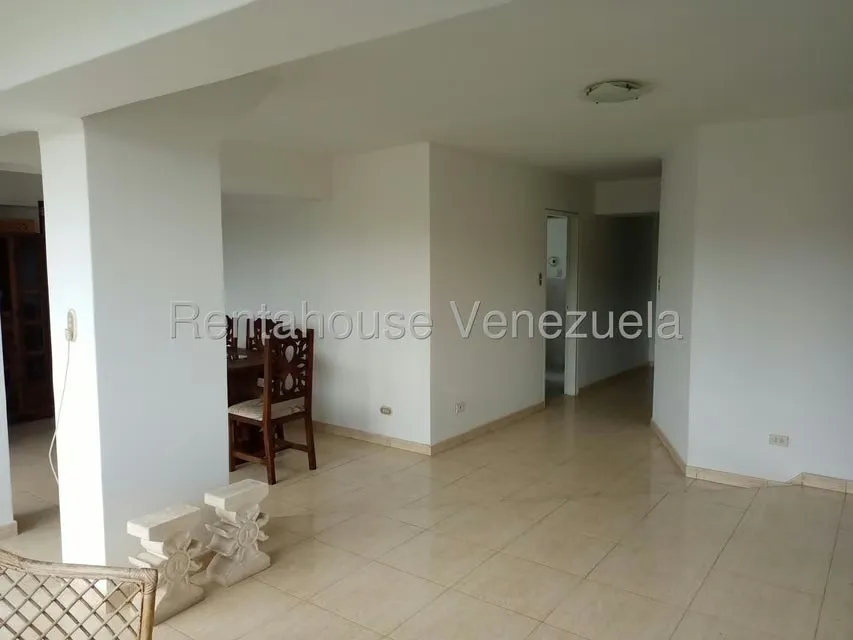 Apartamento (Duplex) en Alquiler en Guaicay, Distrito Metropolitano - 13