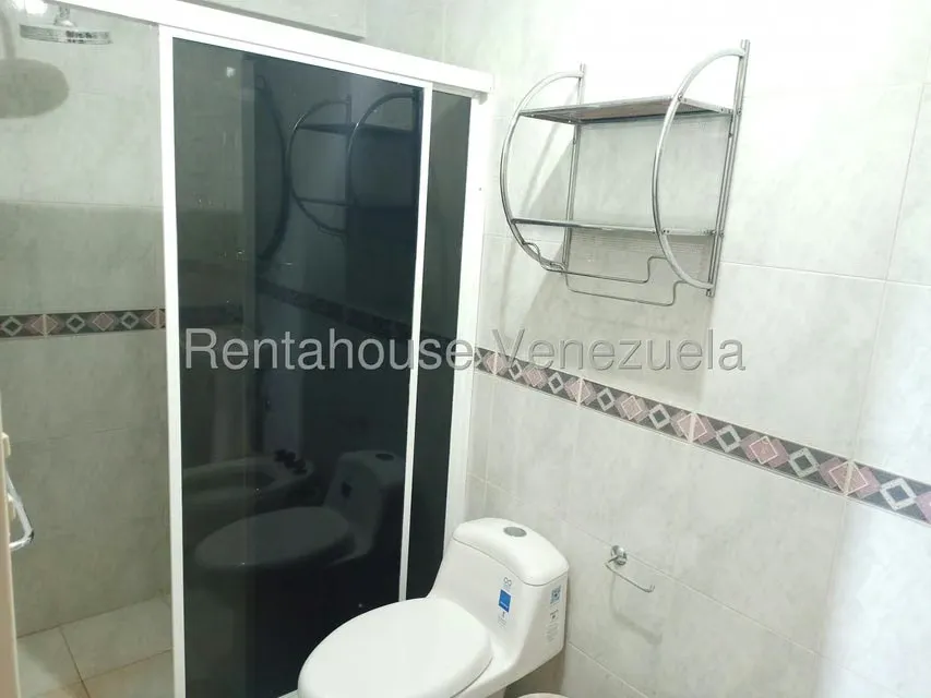 Apartamento (Duplex) en Alquiler en Guaicay, Distrito Metropolitano - 33