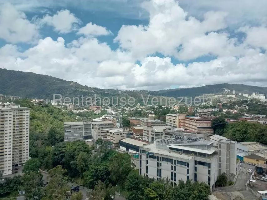 Apartamento (Duplex) en Alquiler en Guaicay, Distrito Metropolitano - 42