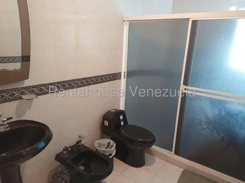 Apartamento (Duplex) en Alquiler en Guaicay, Distrito Metropolitano - 46