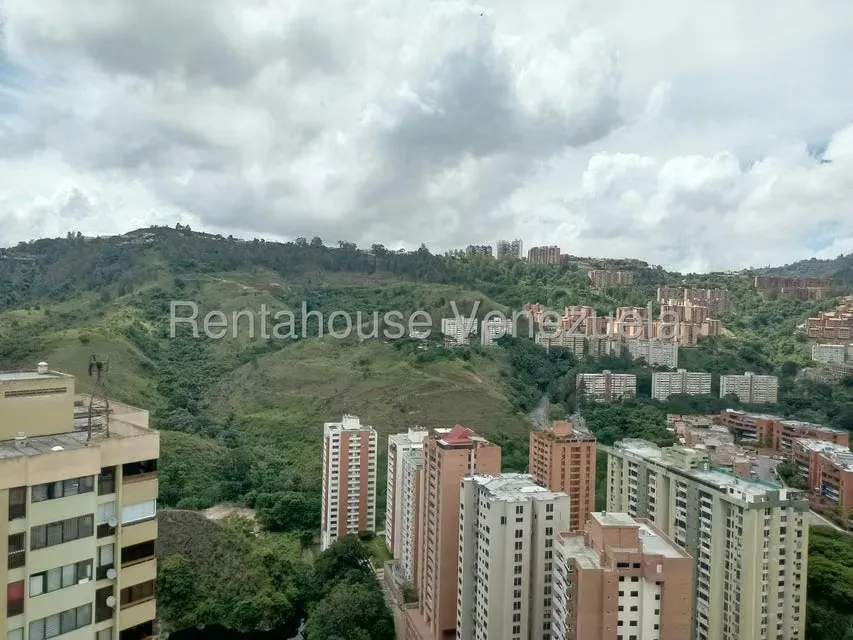 Apartamento (Duplex) en Alquiler en Guaicay, Distrito Metropolitano - 10