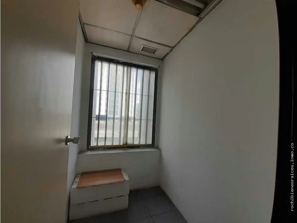 C.C. CONCRESA LOCAL COMERCIAL EN VENTA O ALQUILER - 11