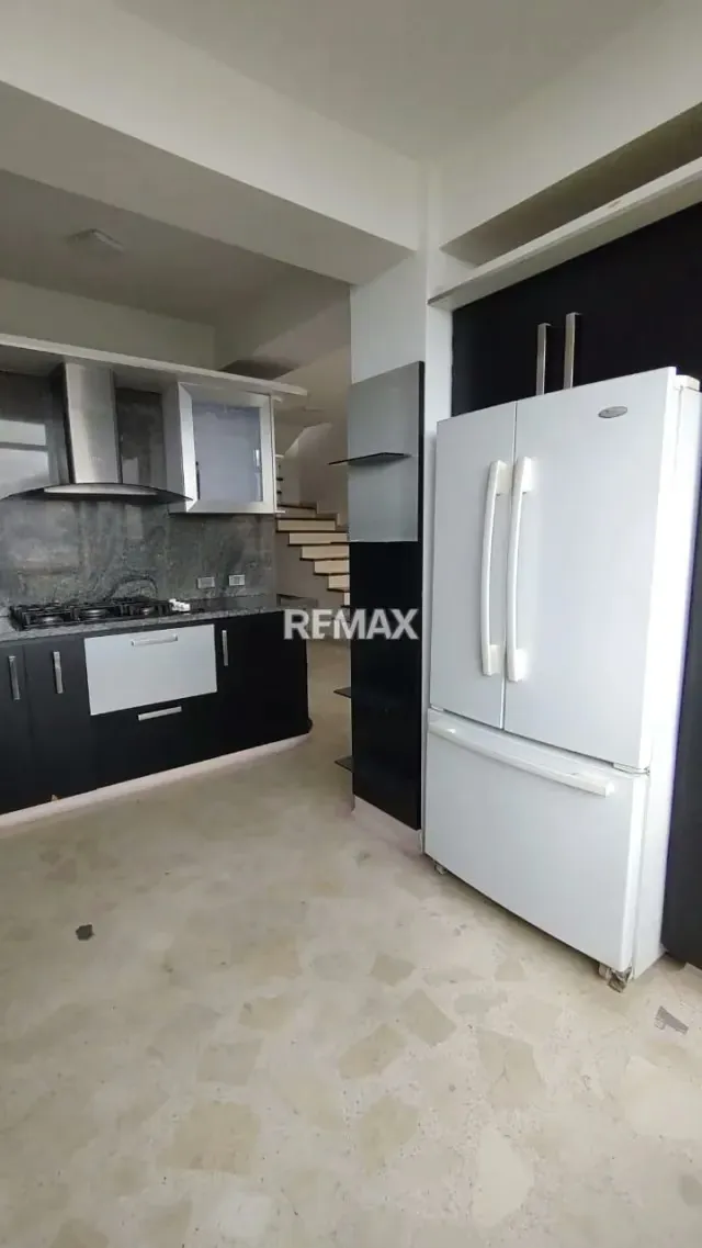 En alquiler Apartamento Estancia Trasandina Av. Los agustinos - 3