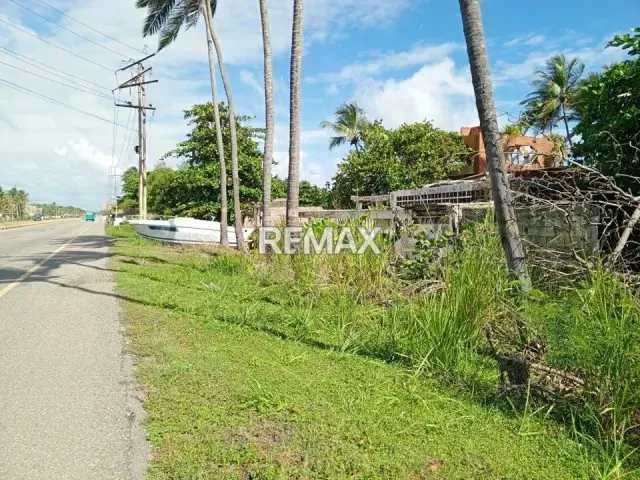 VENDE TERRENO DE 952,34 M2 A ORILLA DE MAR SECTOR ARAGUITA TUCACAS. - 2