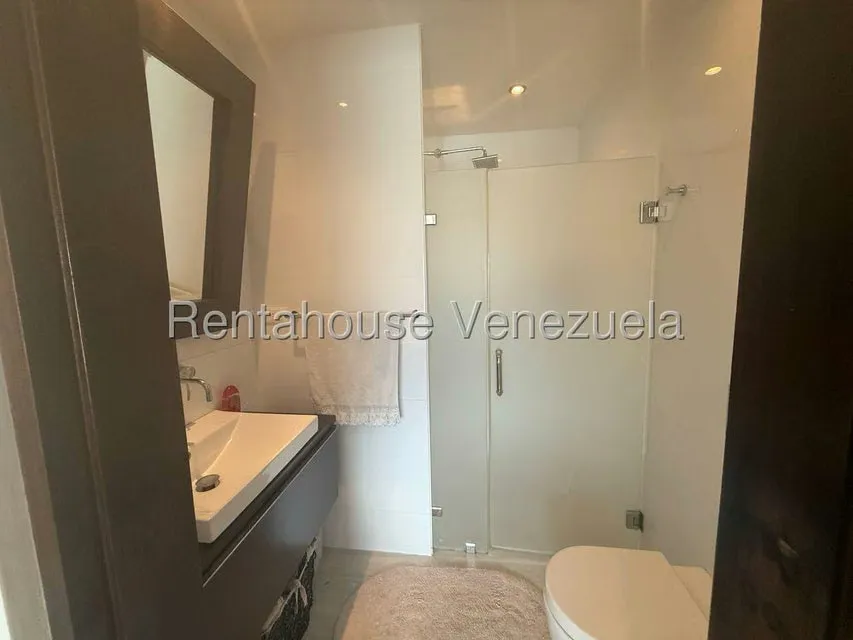 Apartamento (1 Nivel) en Alquiler en Santa Fe Sur, Distrito Metropolitano - 13