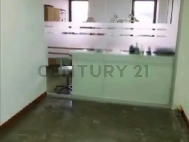 CUBÍCULO PARA CONSULTORIO EN TORRE CAVENDES – CHACAO - 8
