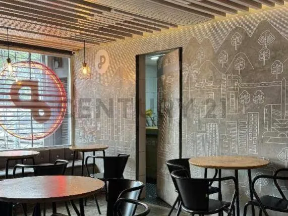 CUBÍCULO PARA CONSULTORIO EN TORRE CAVENDES – CHACAO - 9