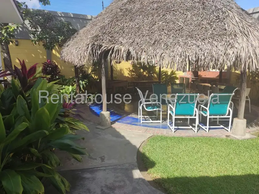Casa (Duplex) en Venta en Cumboto, Carabobo - 11
