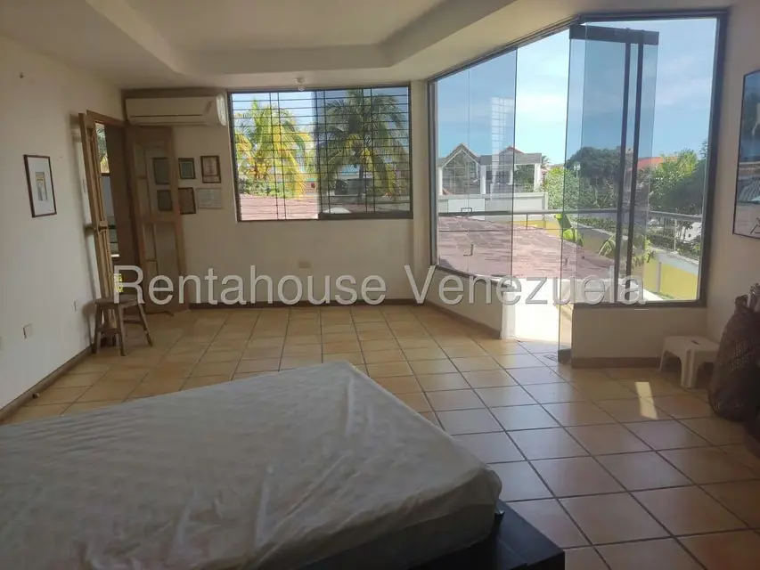 Casa (Duplex) en Venta en Cumboto, Carabobo - 28