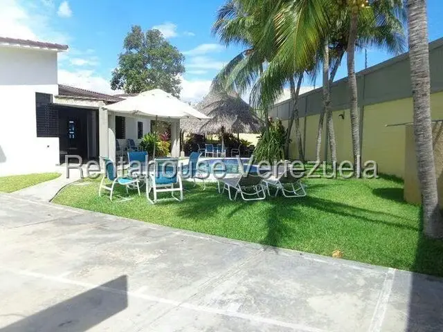 Casa (Duplex) en Venta en Cumboto, Carabobo - 42