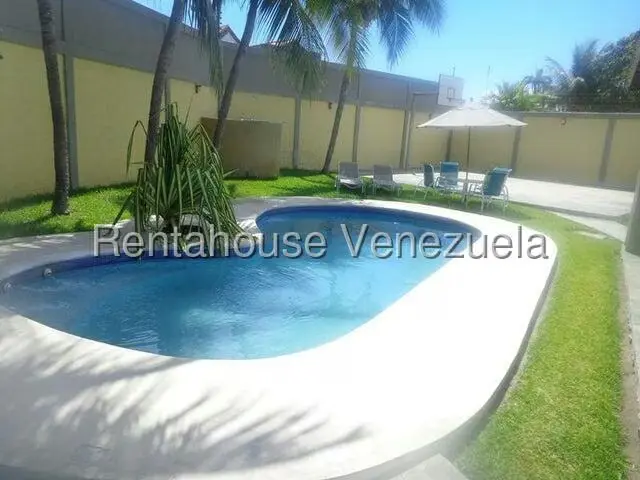 Casa (Duplex) en Venta en Cumboto, Carabobo - 44
