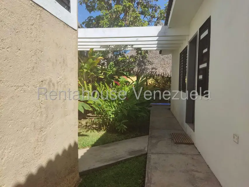 Casa (Duplex) en Venta en Cumboto, Carabobo - 56