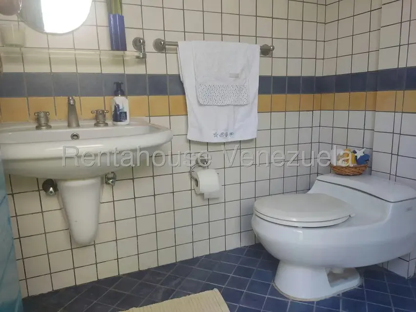 Casa (Duplex) en Venta en Cumboto, Carabobo - 57
