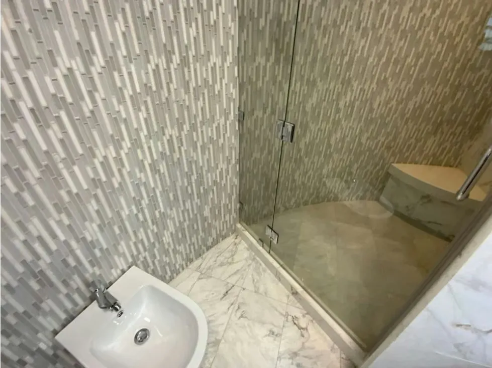 Vendo apto 300m2 3h+s/4b+s/3p San Román 8208 - 10