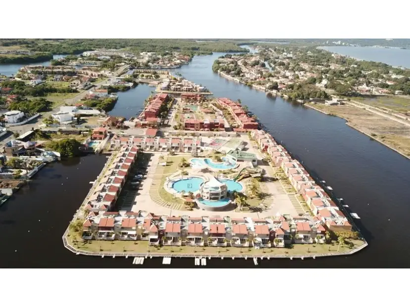 TOWN HOUSE EN VENTA PUERTO ENCANTADO HIGUEROTE 126MT2