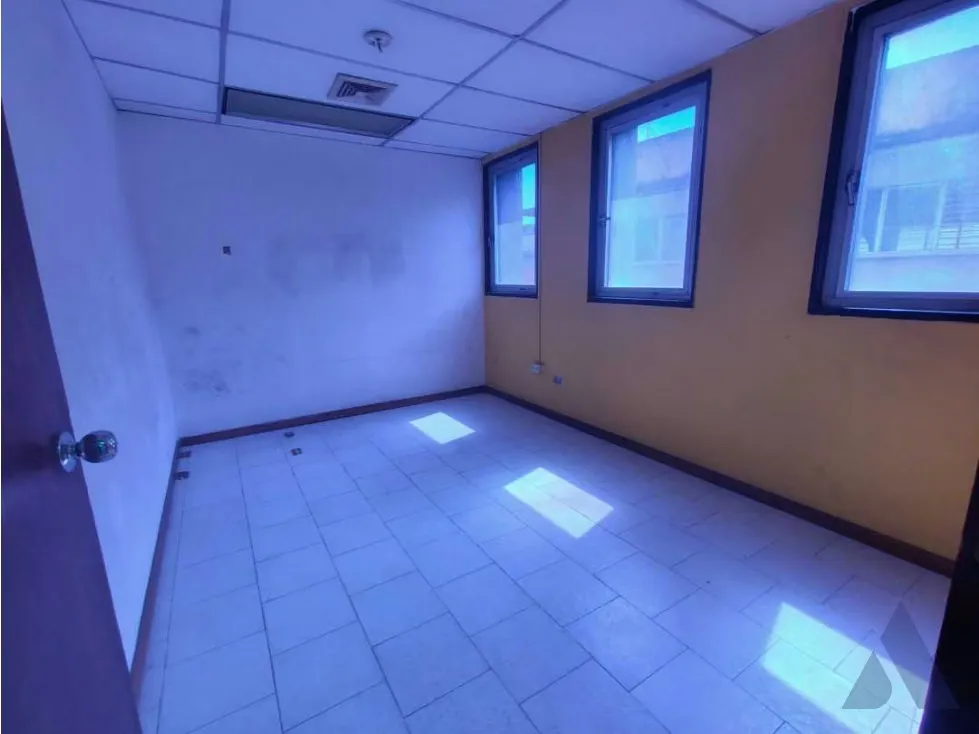 Alquilo oficina 300m2 La Urbina 4739 - 15