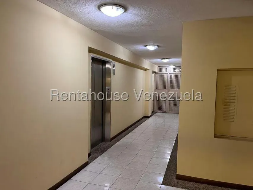 Apartamento (1 Nivel) en Venta en Miranda, Distrito Metropolitano - 19