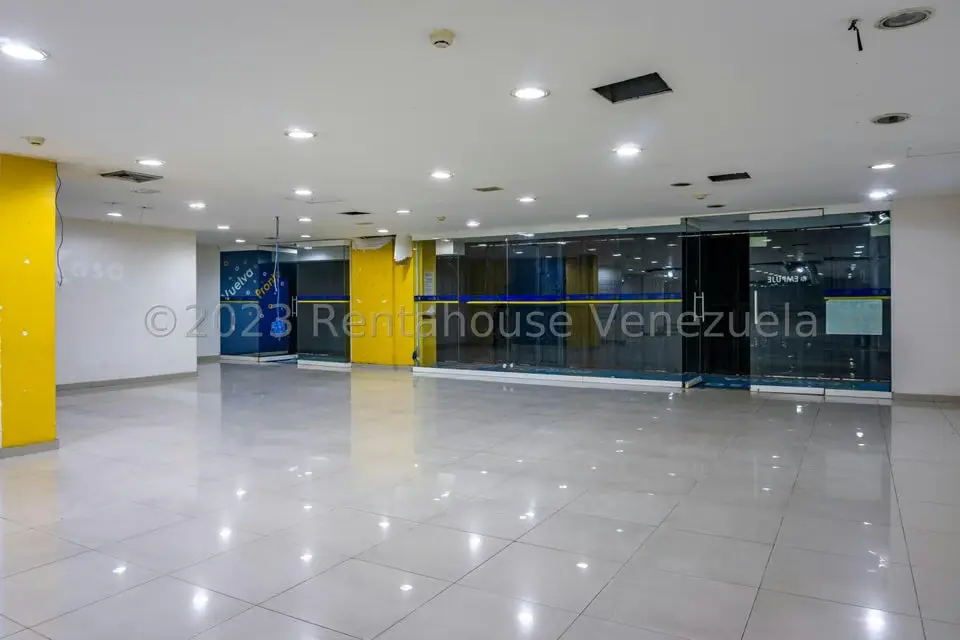 Local Comercial en Venta en Parroquia Santa Teresa, Distrito Metropolitano - 11