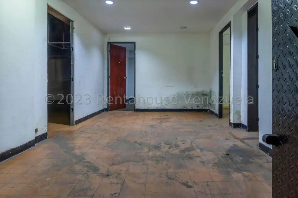 Local Comercial en Venta en Parroquia Santa Teresa, Distrito Metropolitano - 16